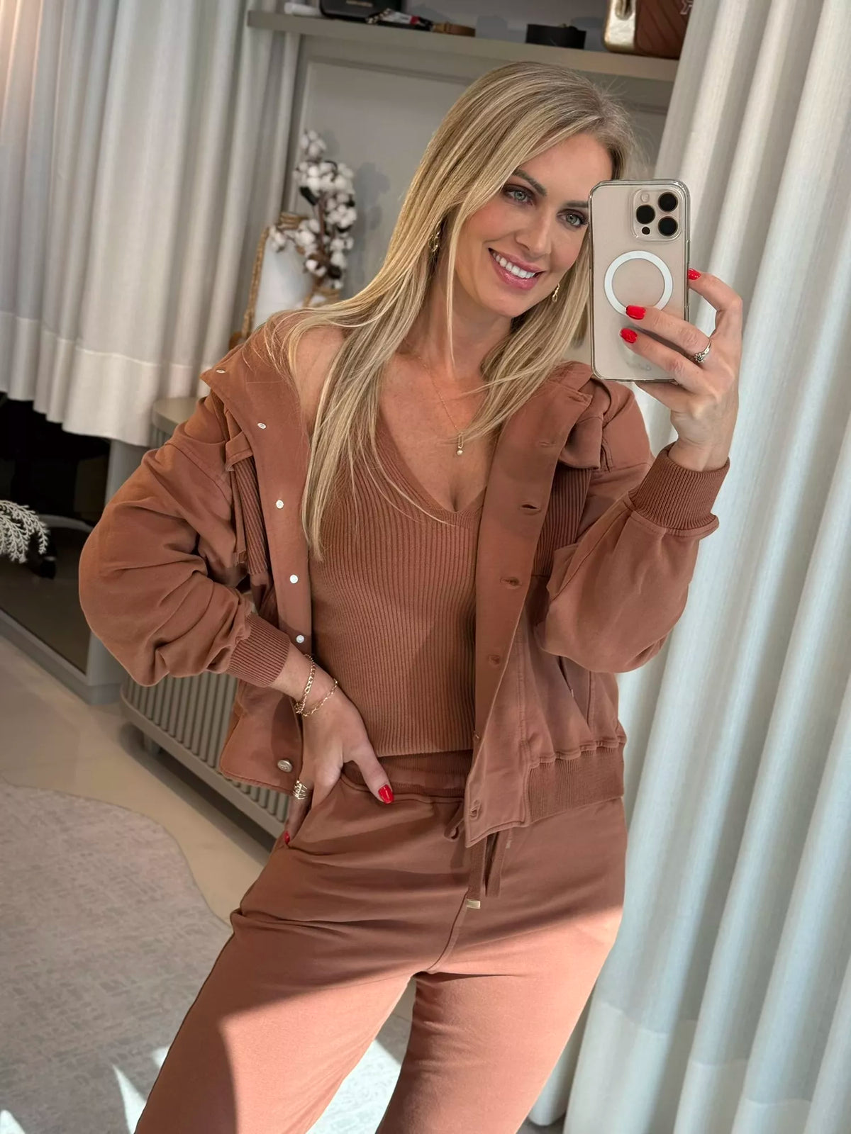 Conjunto Biamar Com Botões e Capuz Ajustável